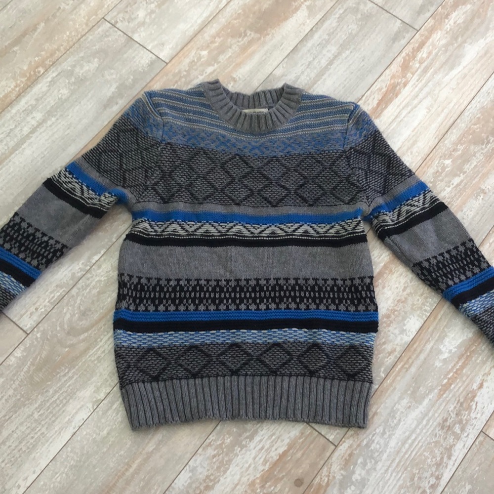 Boys sweater size xs worn once